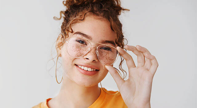 adjusting to new glasses 640x350.jpg
